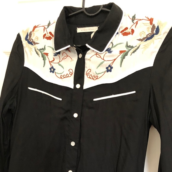 Urban Outfitters, Western Shirt Top, Dark Blue/Black with Floral Motifs, Small - Picture 6 of 7